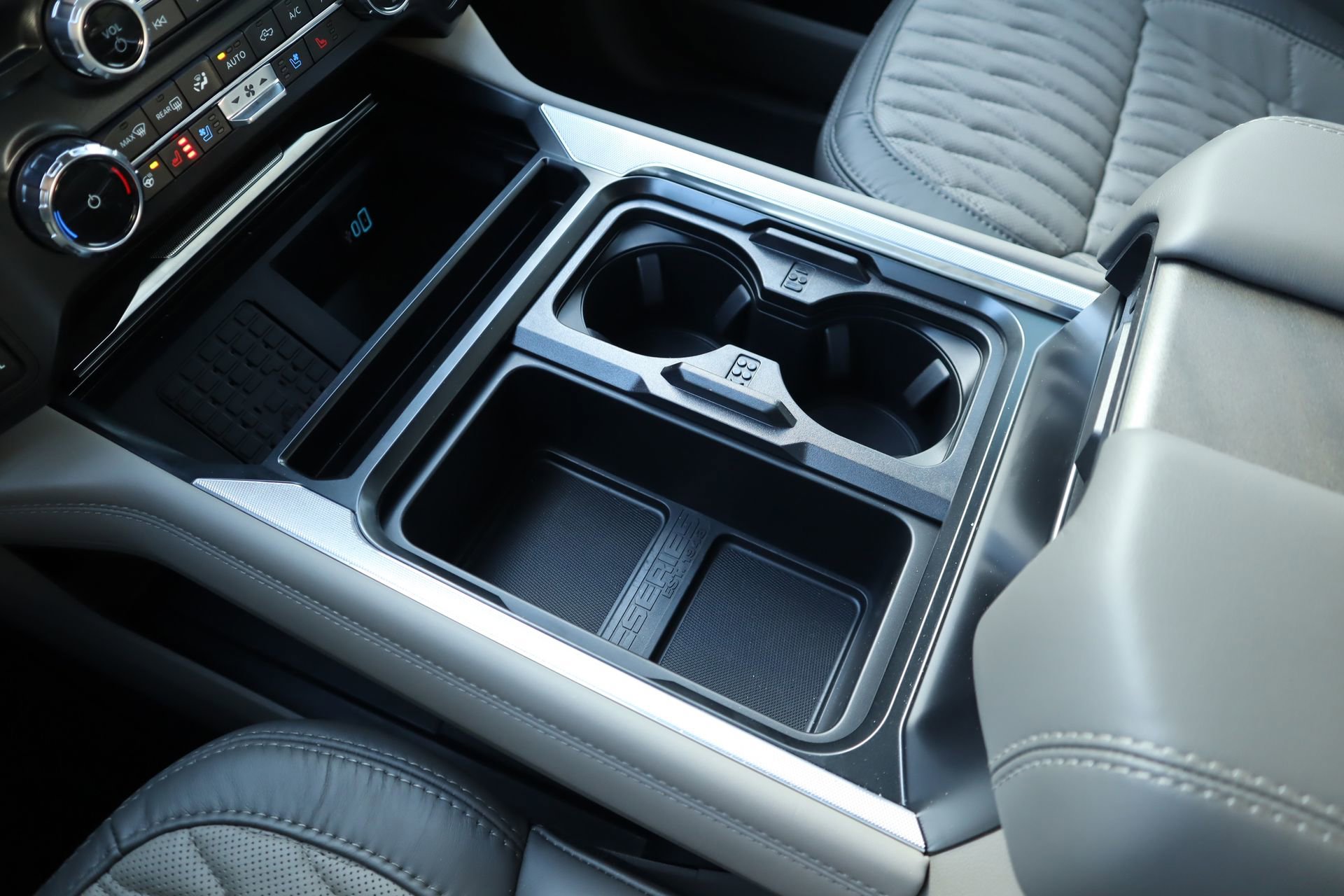 New 2026 Ford F250 Platinum w/ Platinum Plus Package image 10