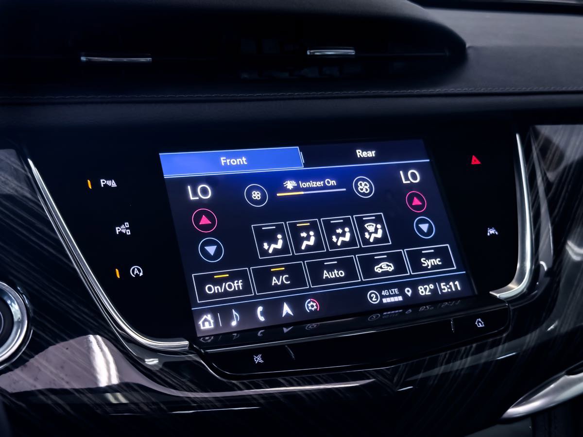Used 2024 Cadillac XT6 Premium Luxury w/ Technology Package image 52