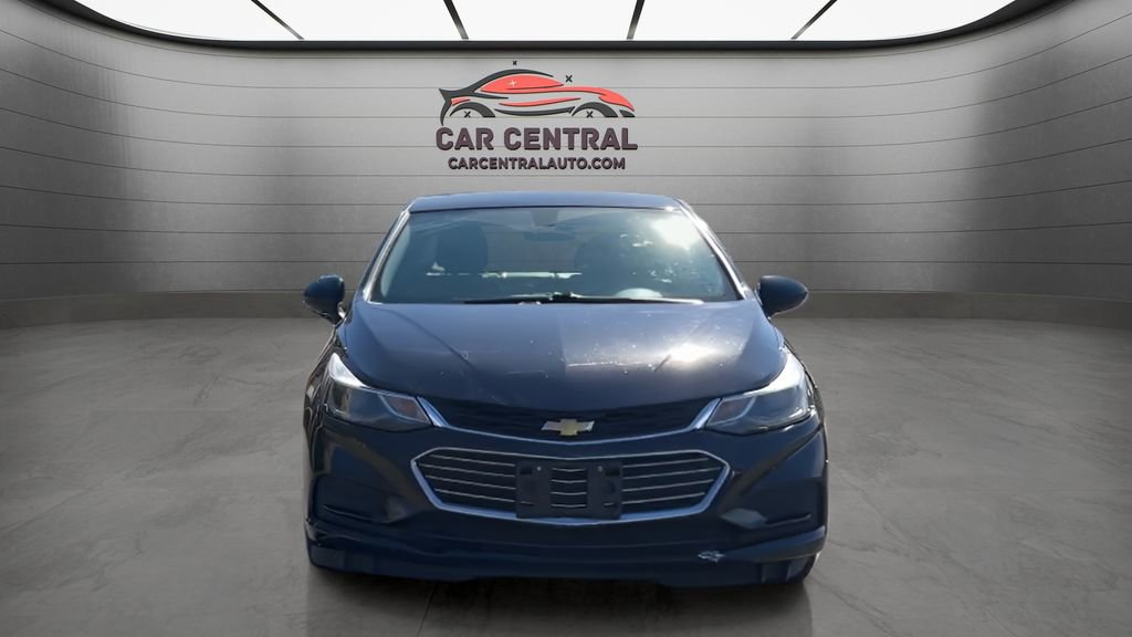 Used 2017 Chevrolet Cruze LT w/ Leather Package image 8