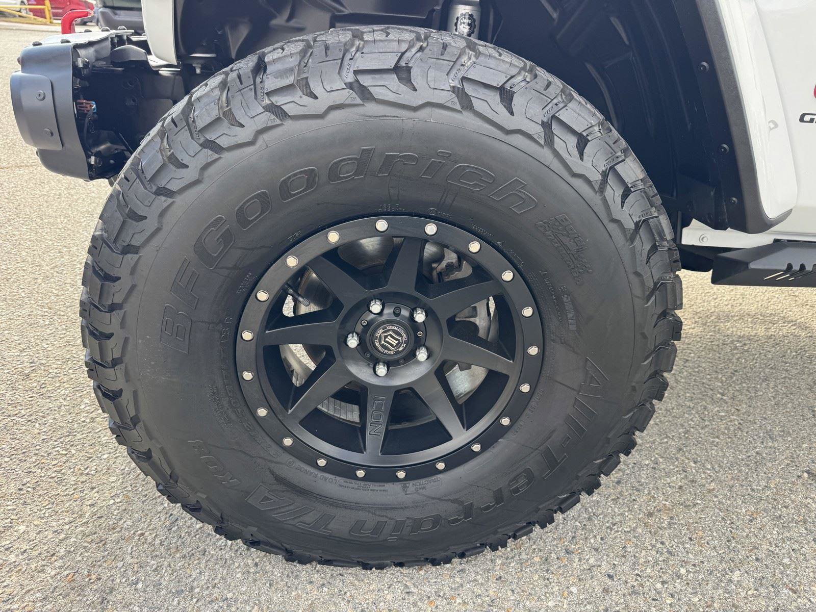 Used 2021 Jeep Gladiator Rubicon AWD/4WD image 18