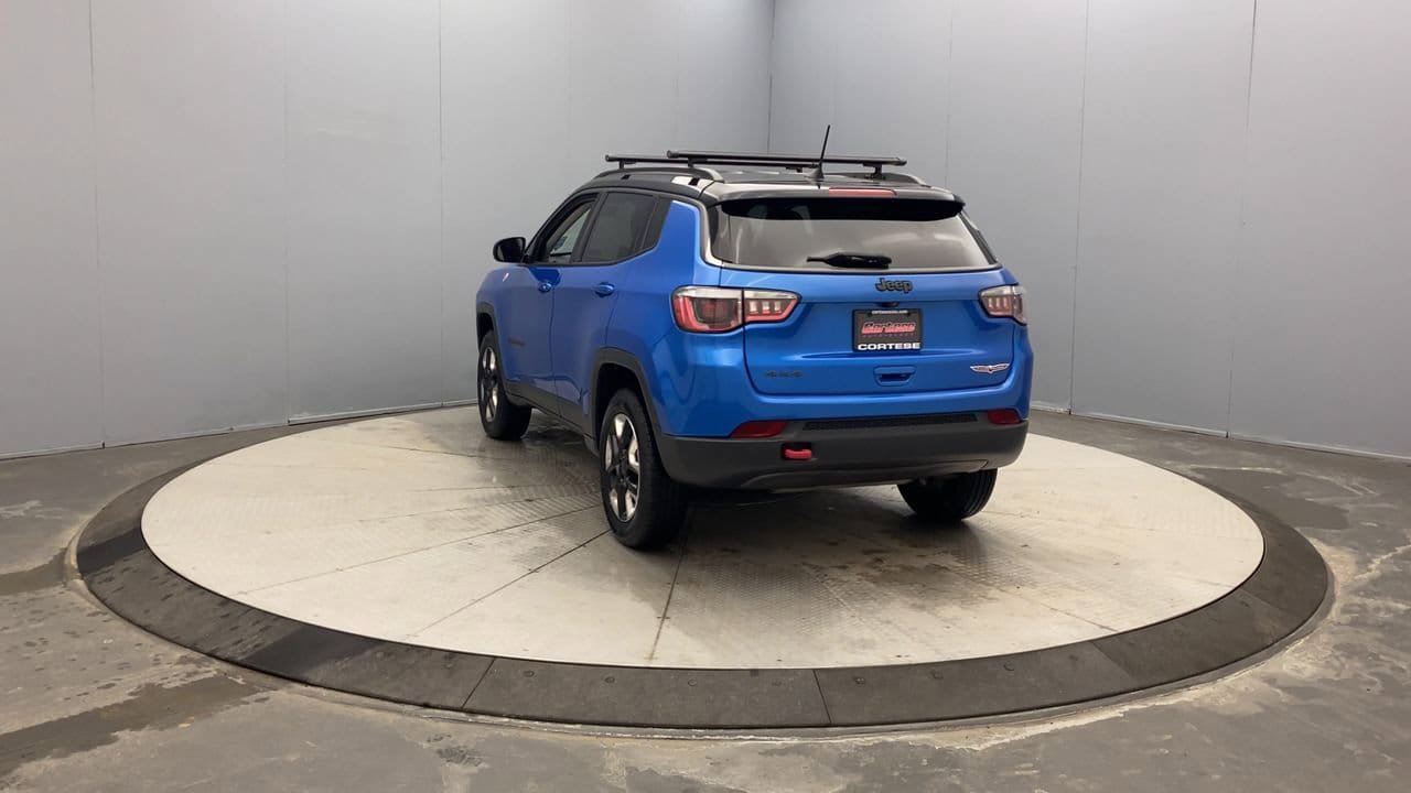 Used 2018 Jeep Compass Trailhawk w/ Cold Weather Group AWD/4WD image 3