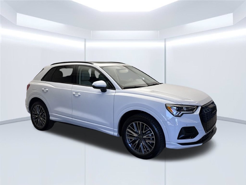 Used 2024 Audi Q3 2.0T Premium Plus w/ Premium Plus Package AWD/4WD image 11