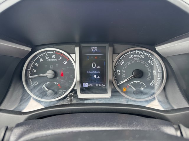 Certified 2021 Toyota Tacoma SR5 image 32