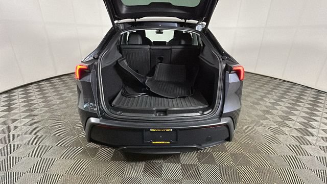 Used 2026 Tesla Model Y 2WD image 24