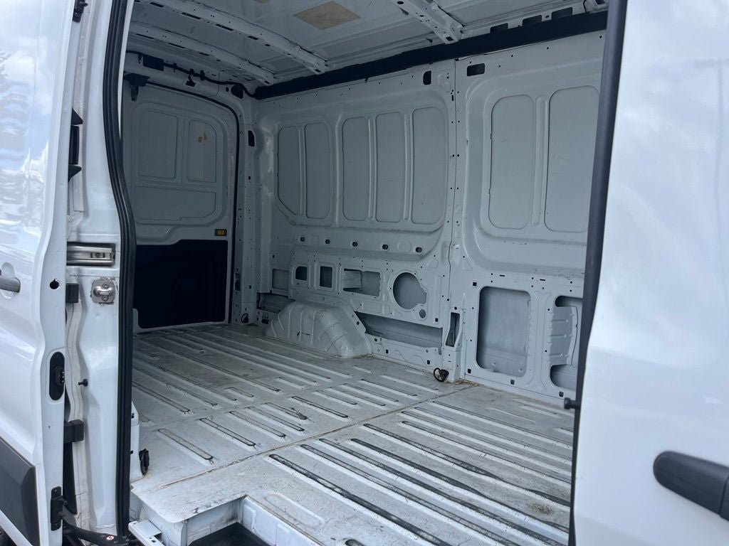 Used 2024 Ford Transit 250 148 Medium Roof RWD image 11