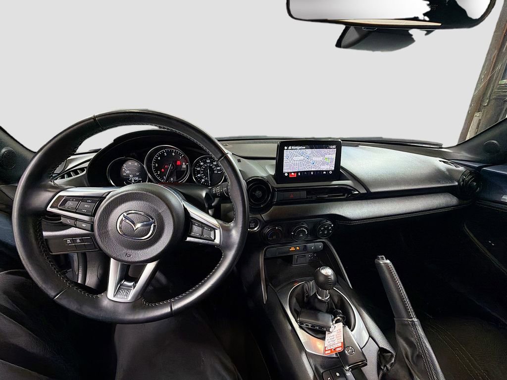 Used 2020 MAZDA MX-5 Miata Club RWD image 25