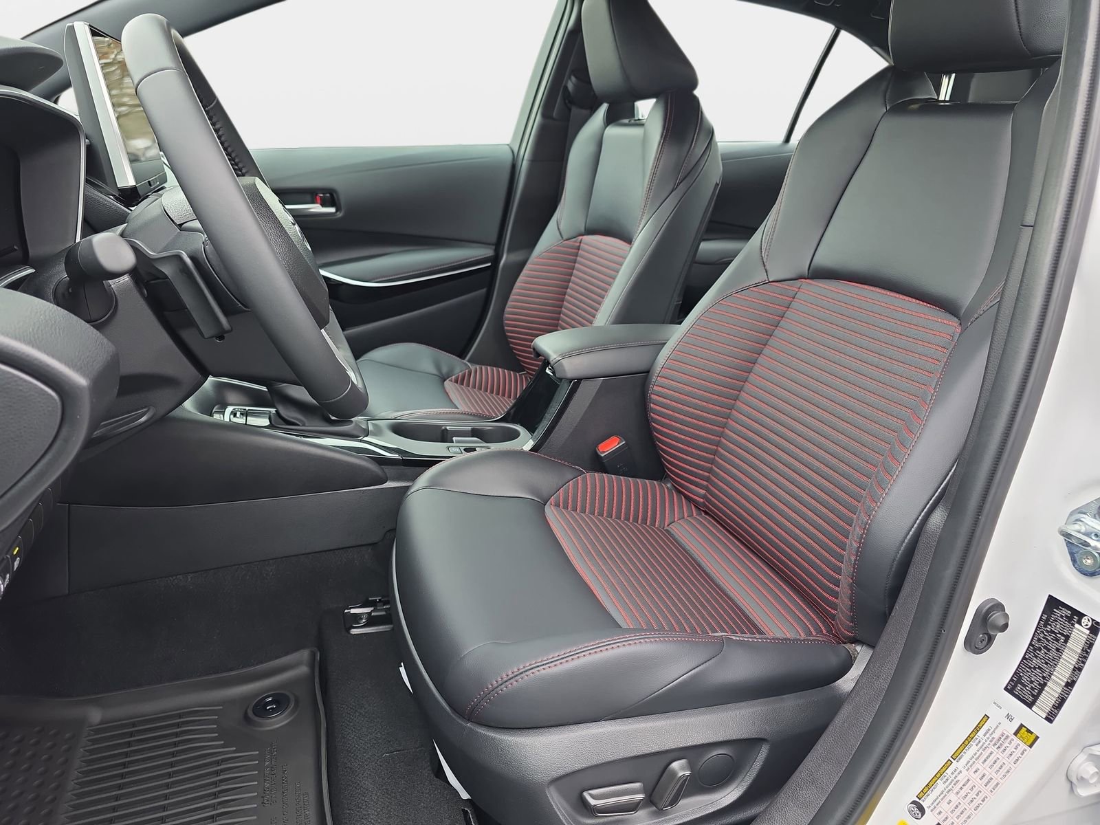 Used 2025 Toyota Corolla XSE image 14