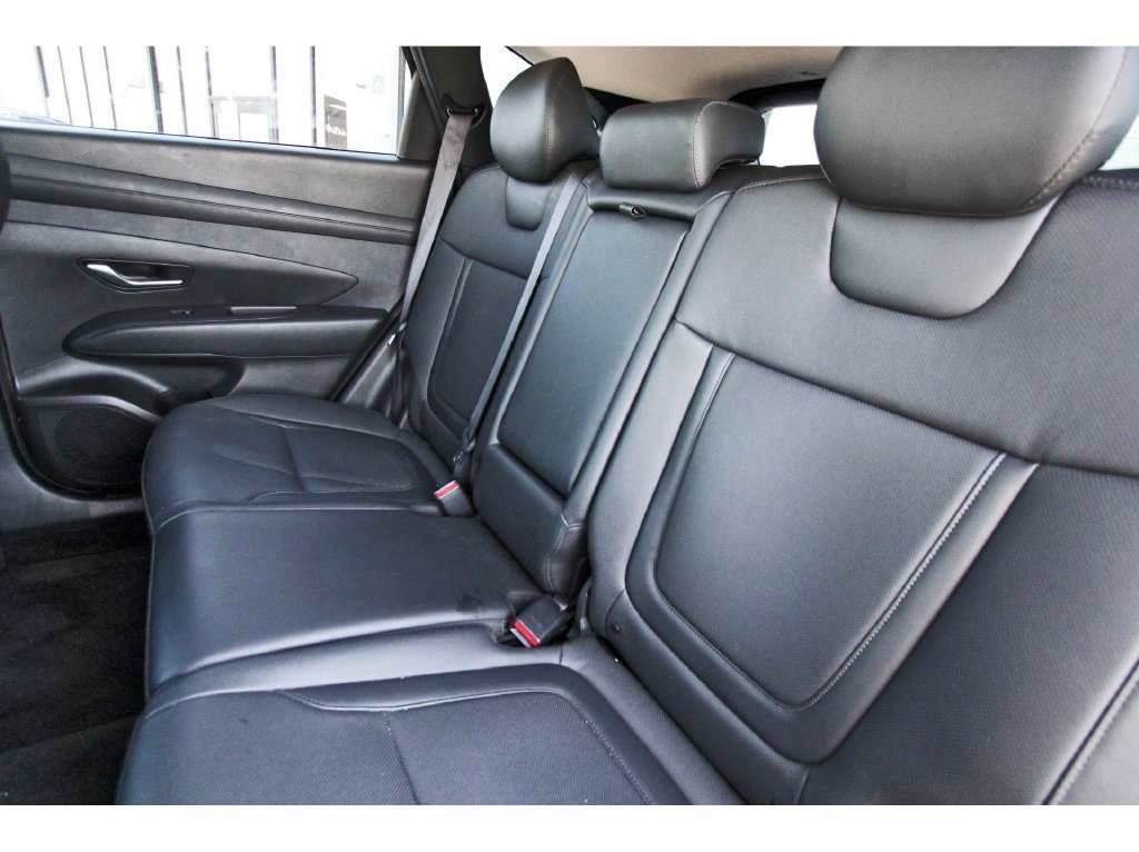 Used 2025 Hyundai Tucson SEL FWD image 31