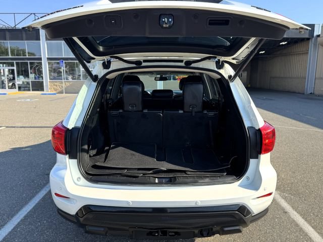 Used 2019 Nissan Pathfinder SL w/ Rock Creek Edition AWD/4WD image 12