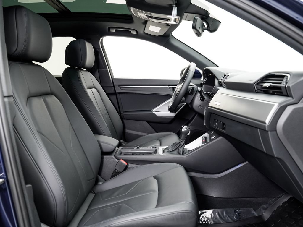 Certified 2025 Audi Q3 2.0T Premium Plus w/ Premium Plus Package image 21