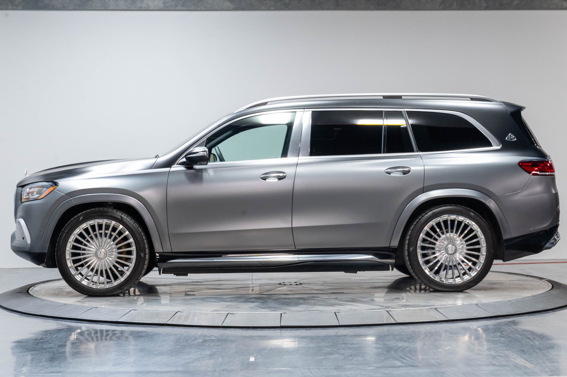 Used 2022 Mercedes-Benz Maybach GLS 600 4MATIC image 68