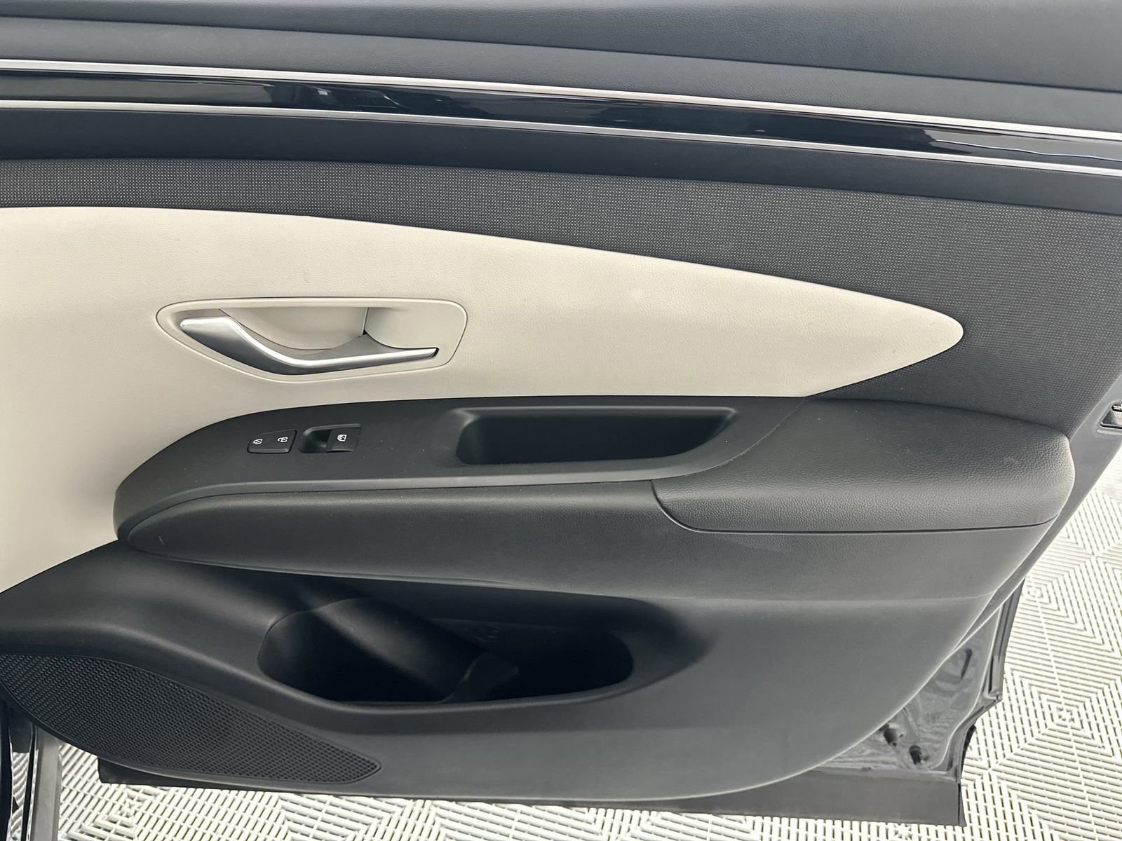 Used 2023 Hyundai Tucson SEL w/ Convenience Package FWD image 32