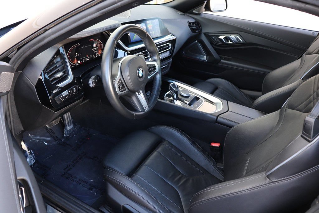 Used 2019 BMW Z4 sDrive30i w/ M Sport Package RWD image 17