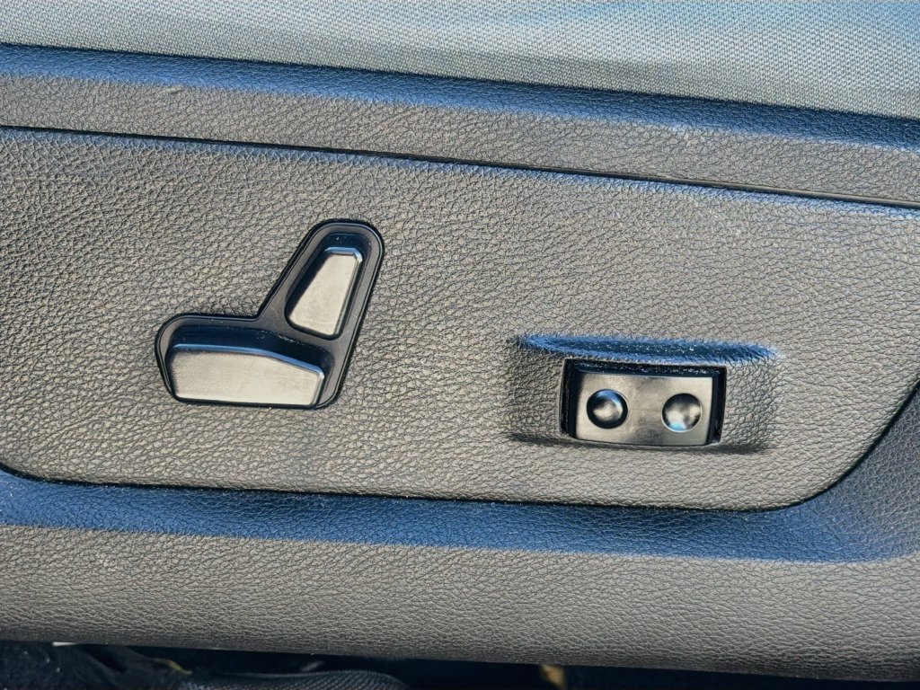 Used 2019 RAM 1500 Big Horn RWD image 23