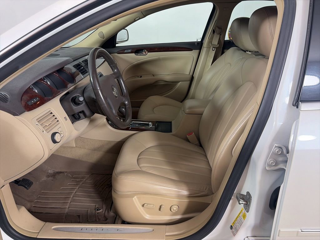 Used 2011 Buick Lucerne CXL FWD image 11