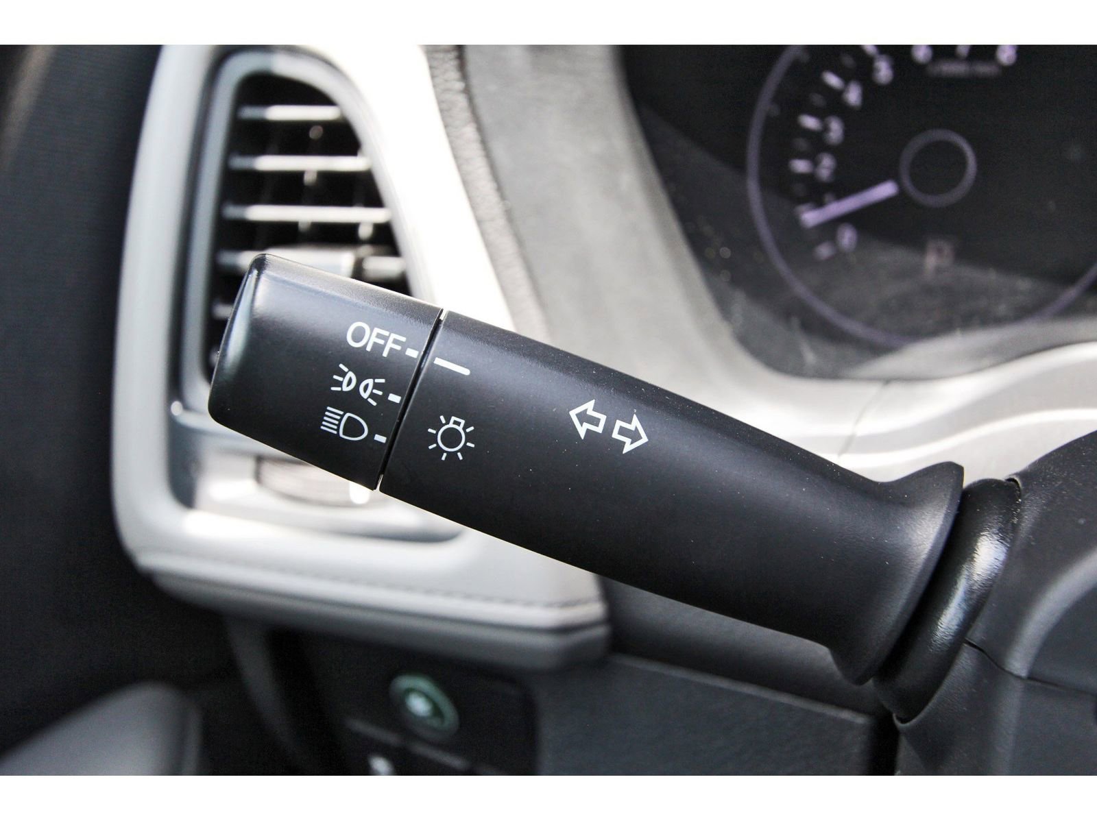 Used 2022 Honda HR-V LX image 17
