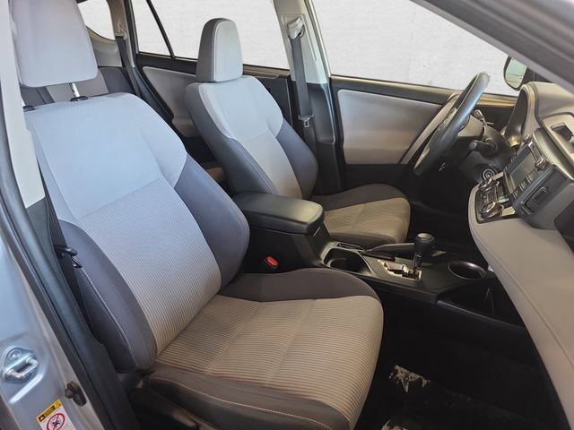 Used 2015 Toyota RAV4 XLE AWD/4WD image 10
