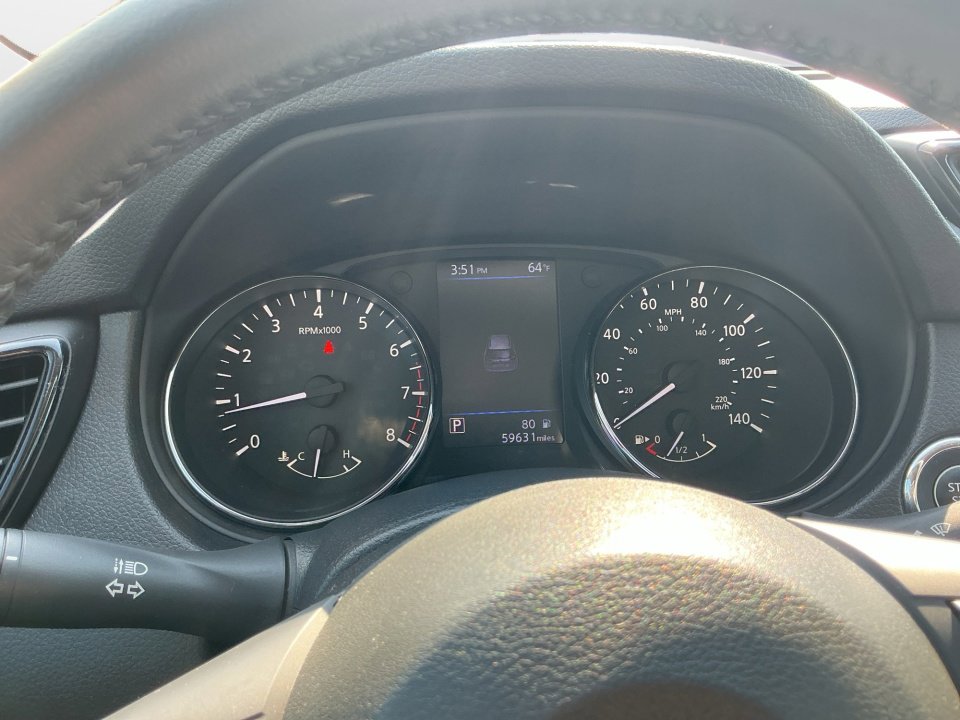 Used 2018 Nissan Rogue SV image 14