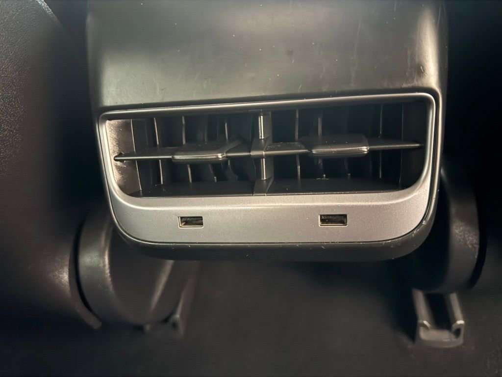 Used 2018 Tesla Model 3 Long Range image 16