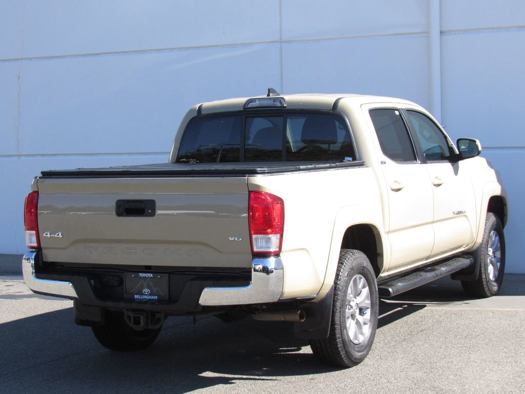 Used 2017 Toyota Tacoma SR5 AWD/4WD image 6