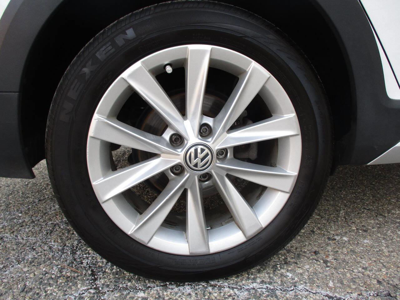 Used 2018 Volkswagen Golf Alltrack SE image 46