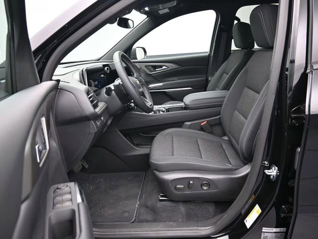 New 2025 Chevrolet Traverse LT w/ LPO, Floor Liner Package image 38