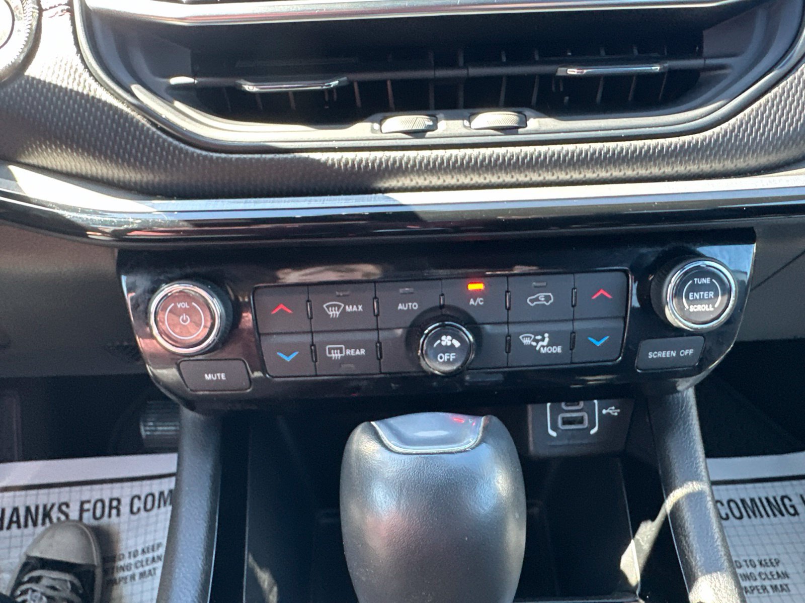 Used 2024 Jeep Compass Trailhawk AWD/4WD image 62