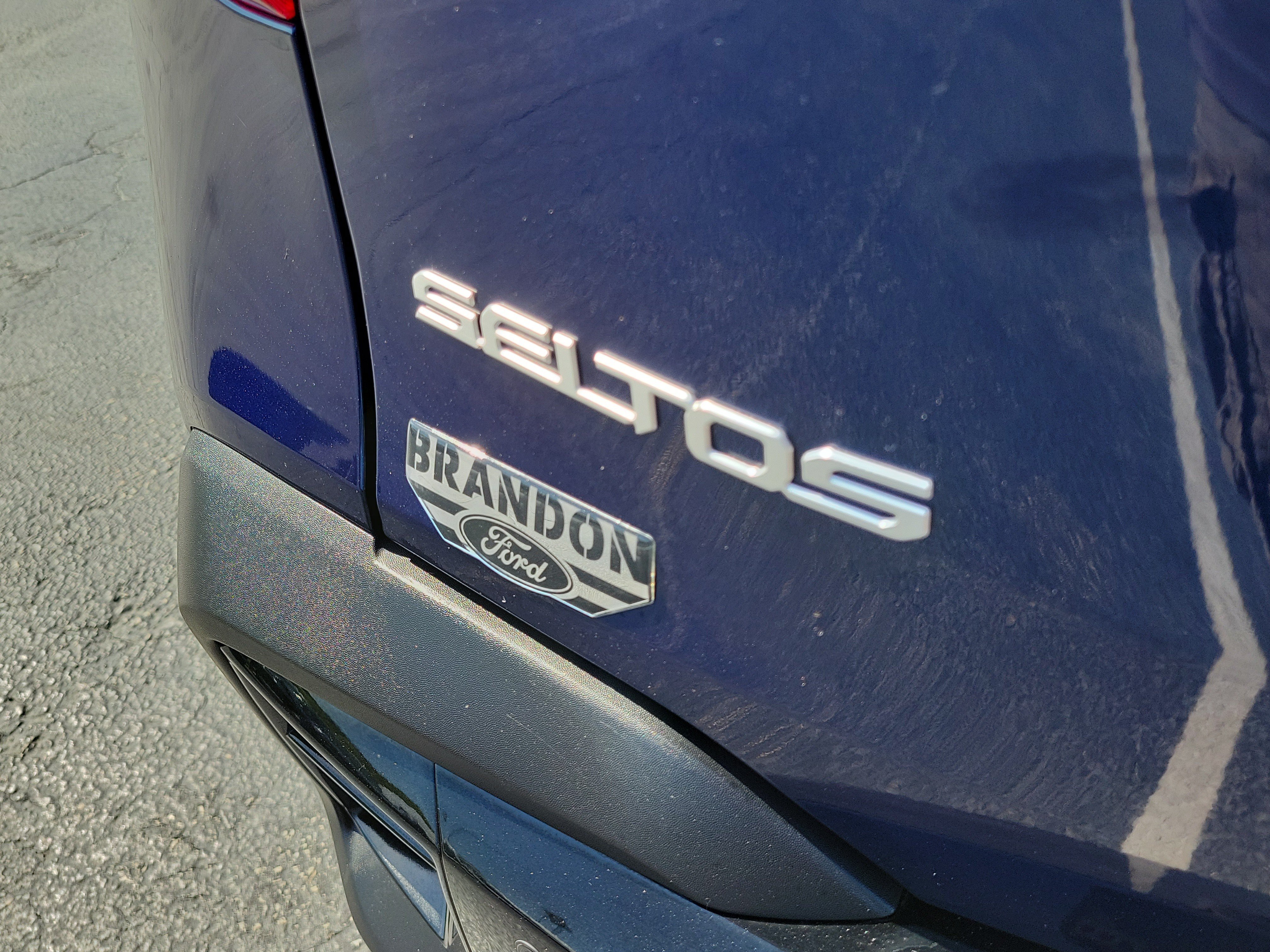 Used 2025 Kia Seltos EX w/ EX Sunroof Package FWD image 9