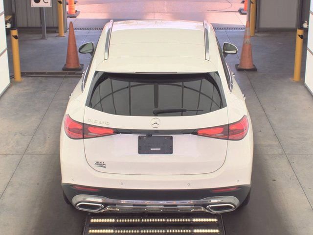 Used 2024 Mercedes-Benz GLC 300 image 7