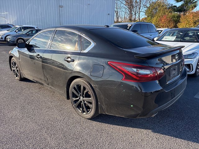 Used 2018 Nissan Altima 2.5 SR w/ SR Midnight Edition image 7