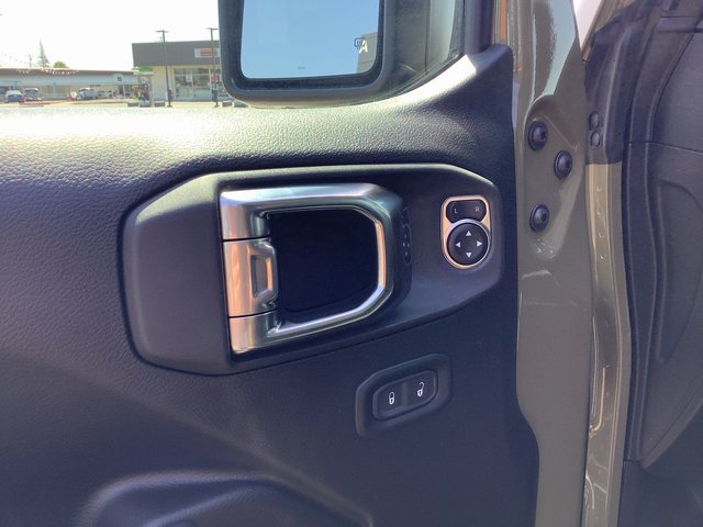 New 2025 Jeep Gladiator Sport AWD/4WD image 10