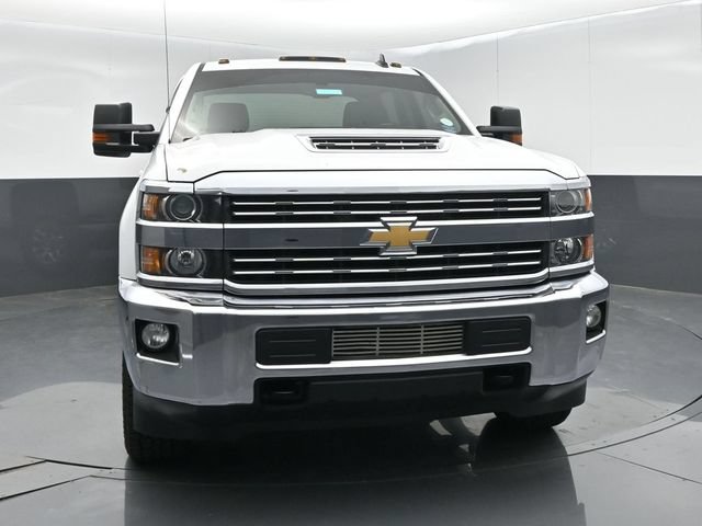 Used 2018 Chevrolet Silverado 2500 LT w/ LT Convenience Package AWD/4WD image 3