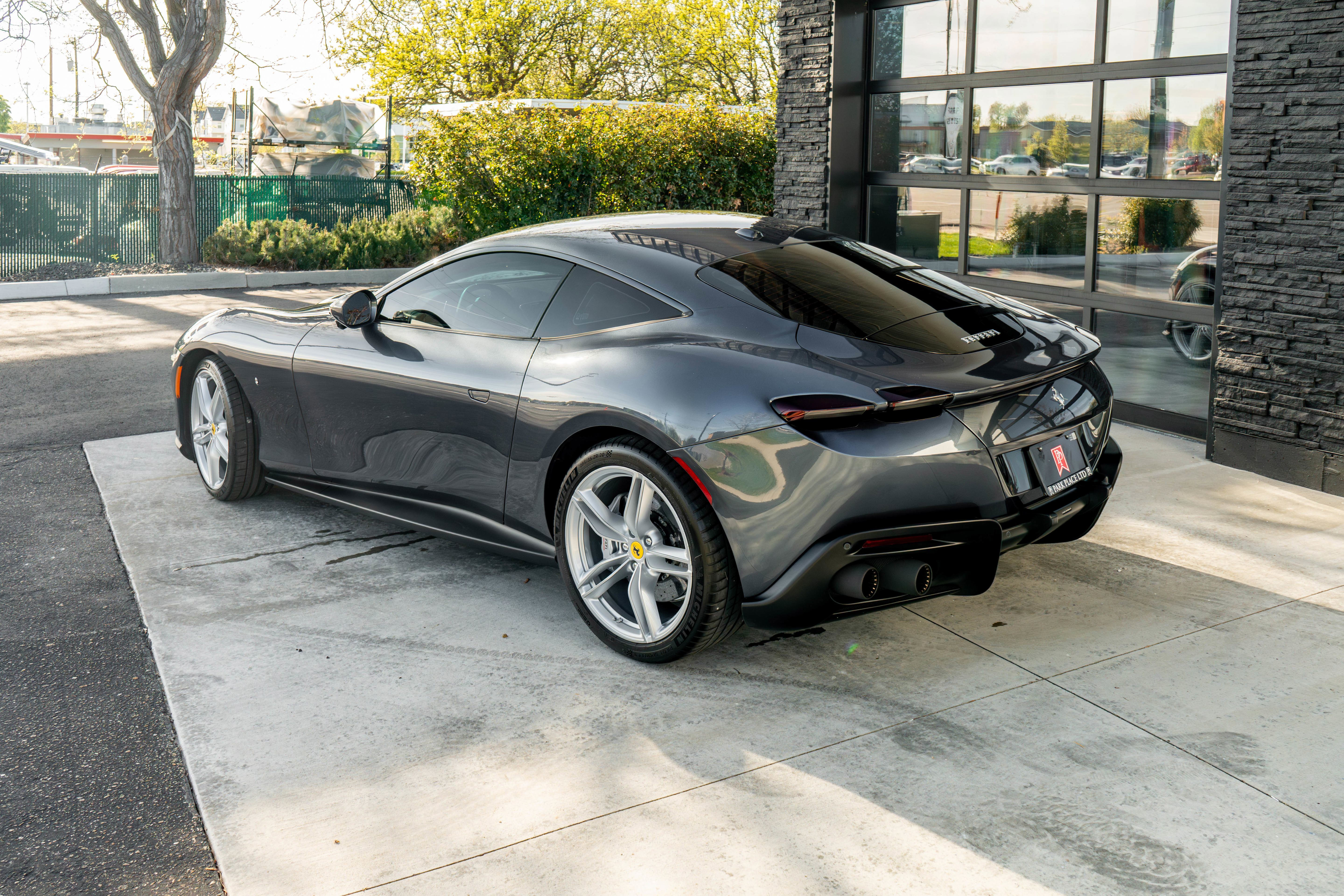 Used 2021 Ferrari Roma image 7