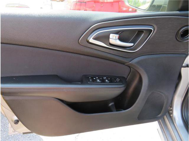 Used 2017 Chrysler 200 LX image 12