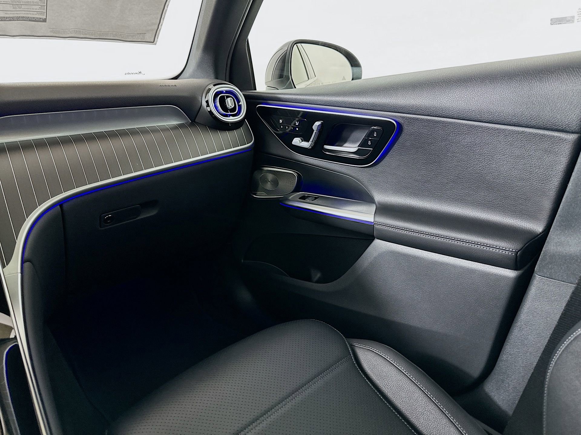 New 2026 Mercedes-Benz GLC 350e 4MATIC image 26