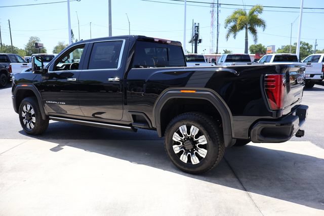 New 2026 GMC Sierra 3500 Denali w/ Denali Reserve Package AWD/4WD image 6