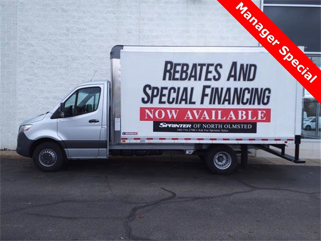 Used 2022 Mercedes-Benz Sprinter 3500 image 4