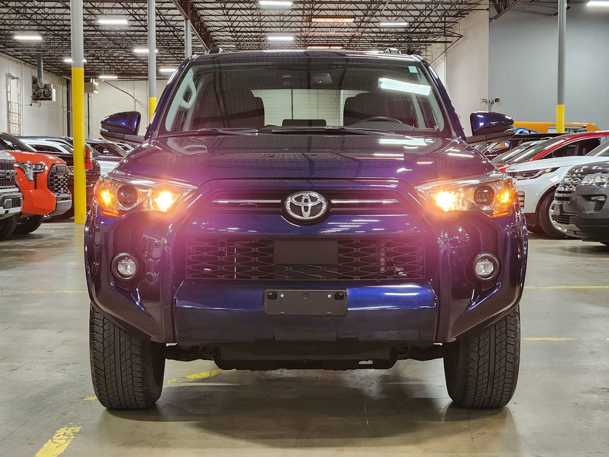 Used 2022 Toyota 4Runner SR5 Premium w/ Moonroof Package image 2