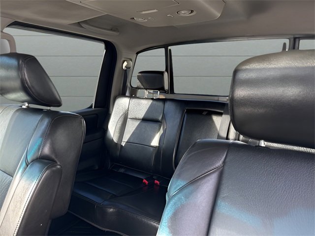 Used 2010 Nissan Titan LE w/ Technology Pkg image 16