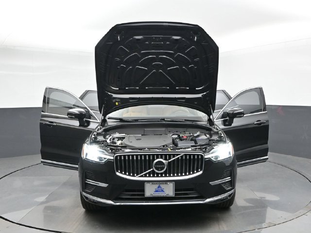 Used 2023 Volvo XC60 B6 Ultimate w/ Climate Package AWD/4WD image 54