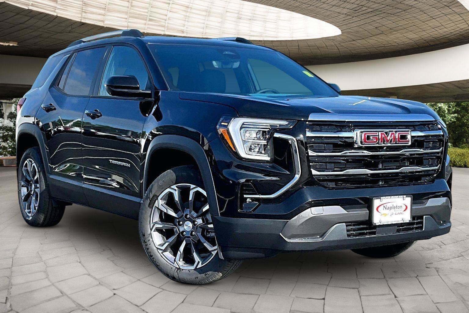 New 2026 GMC Terrain Elevation w/ Elevation Premium Package AWD/4WD image 2