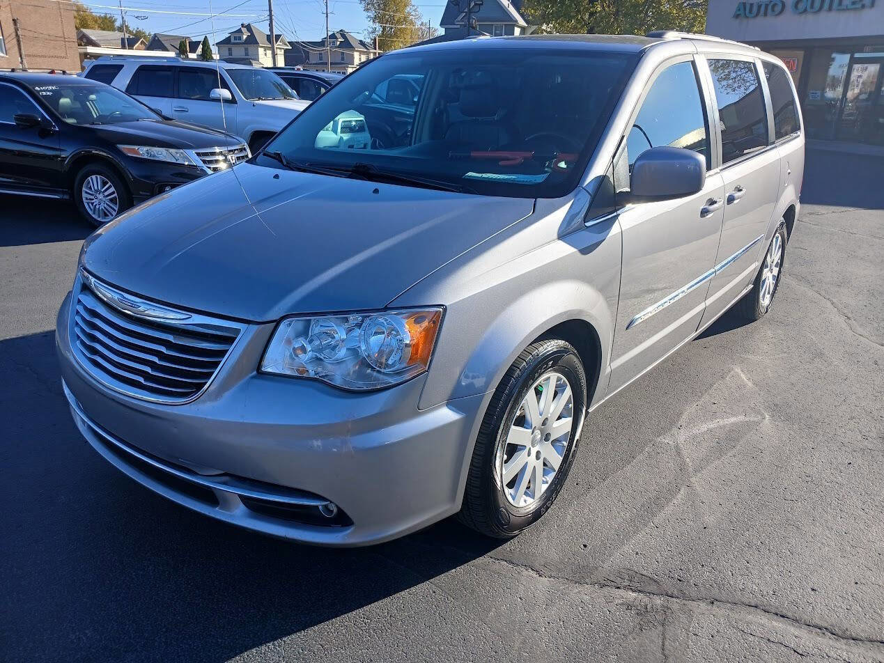 Used 2016 Chrysler Town & Country Touring