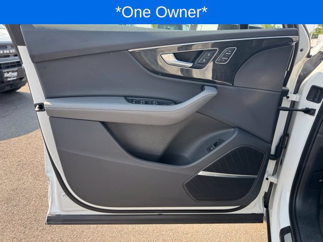 Used 2025 Audi Q7 3.0T Premium Plus AWD/4WD image 12