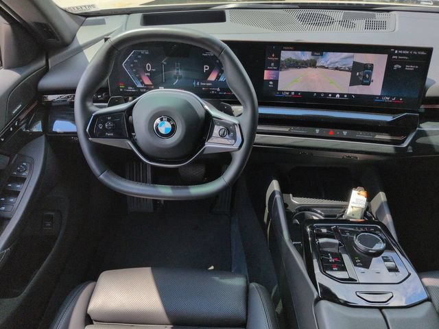 Used 2024 BMW 530i RWD image 18