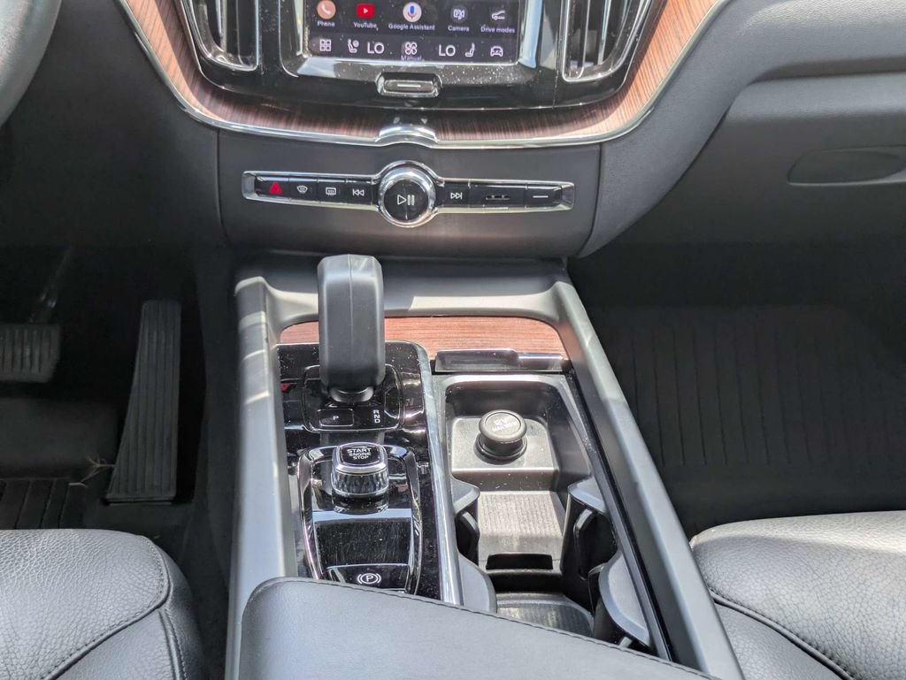 Used 2023 Volvo XC60 B5 Plus w/ Climate Package AWD/4WD image 20