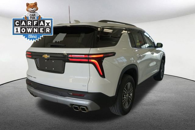 Used 2024 Chevrolet Traverse LT w/ Enhanced Driving Package AWD/4WD image 14