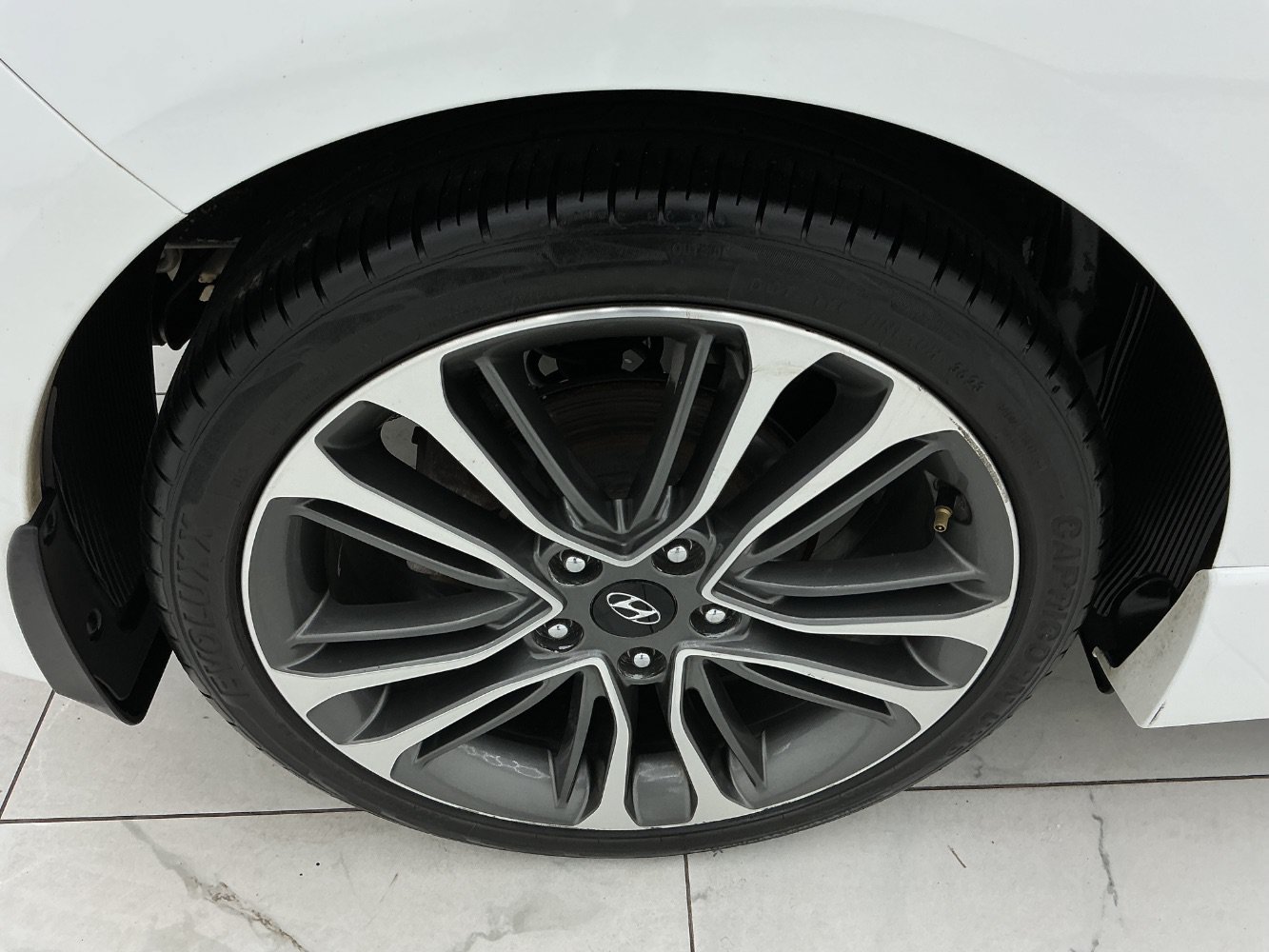 Used 2016 Hyundai Veloster Turbo FWD image 42