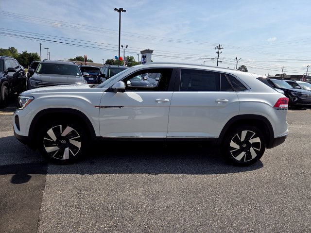 New 2026 Volkswagen Atlas Cross Sport SEL AWD/4WD image 4