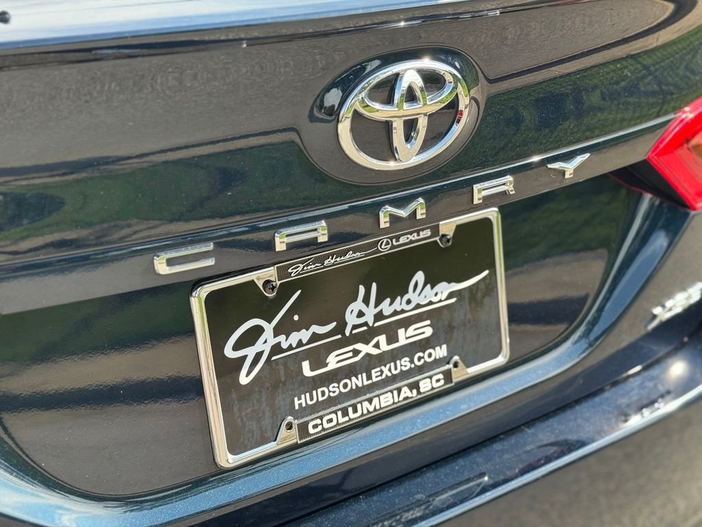 Used 2020 Toyota Camry XSE FWD image 16