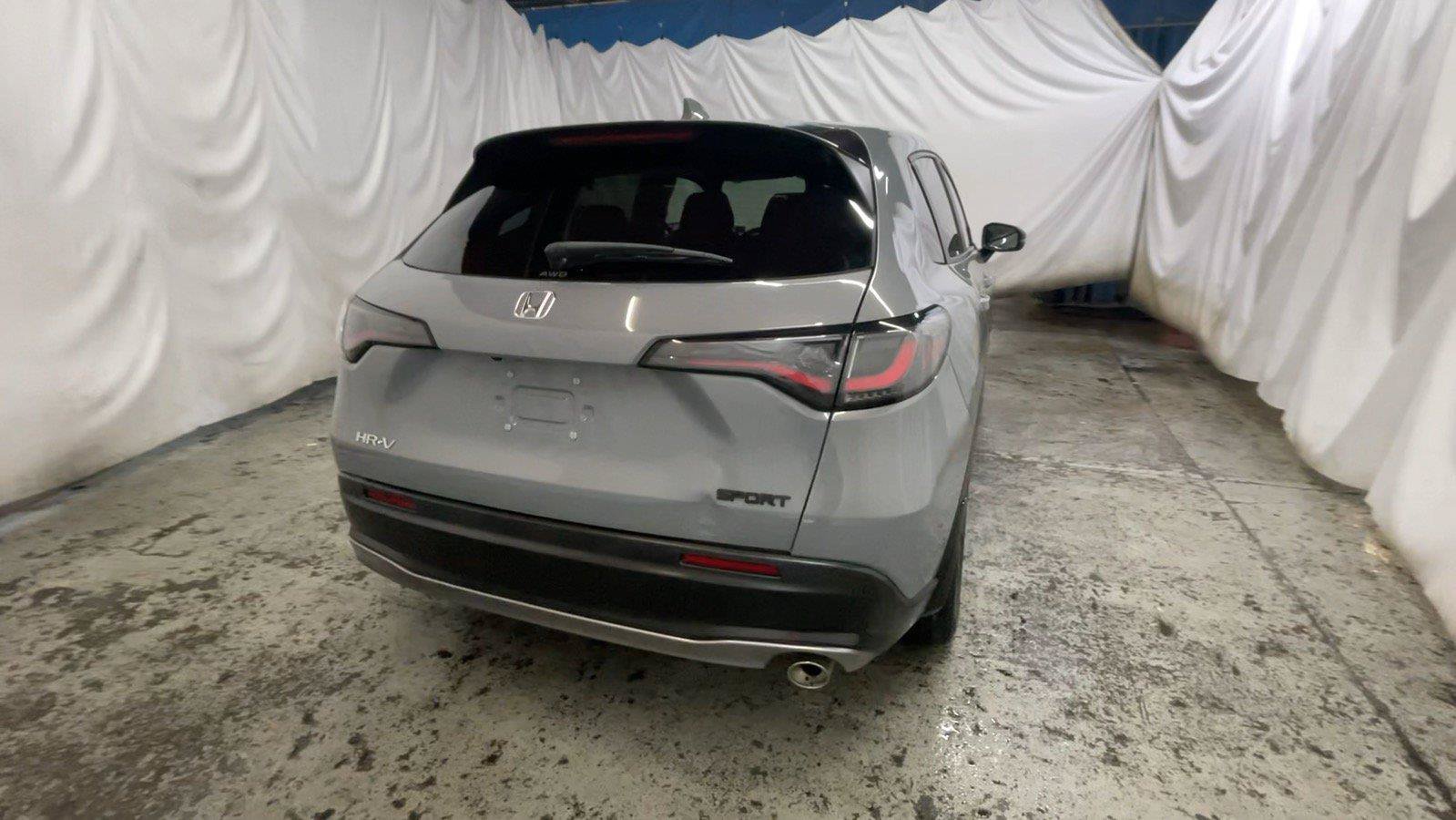 Used 2025 Honda HR-V Sport image 7